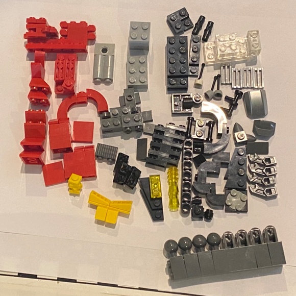 LEGO 3 in 1 Creator Rescue Robot Dog 5764 Bricks & Instruction Manuals - Picture 9 of 13